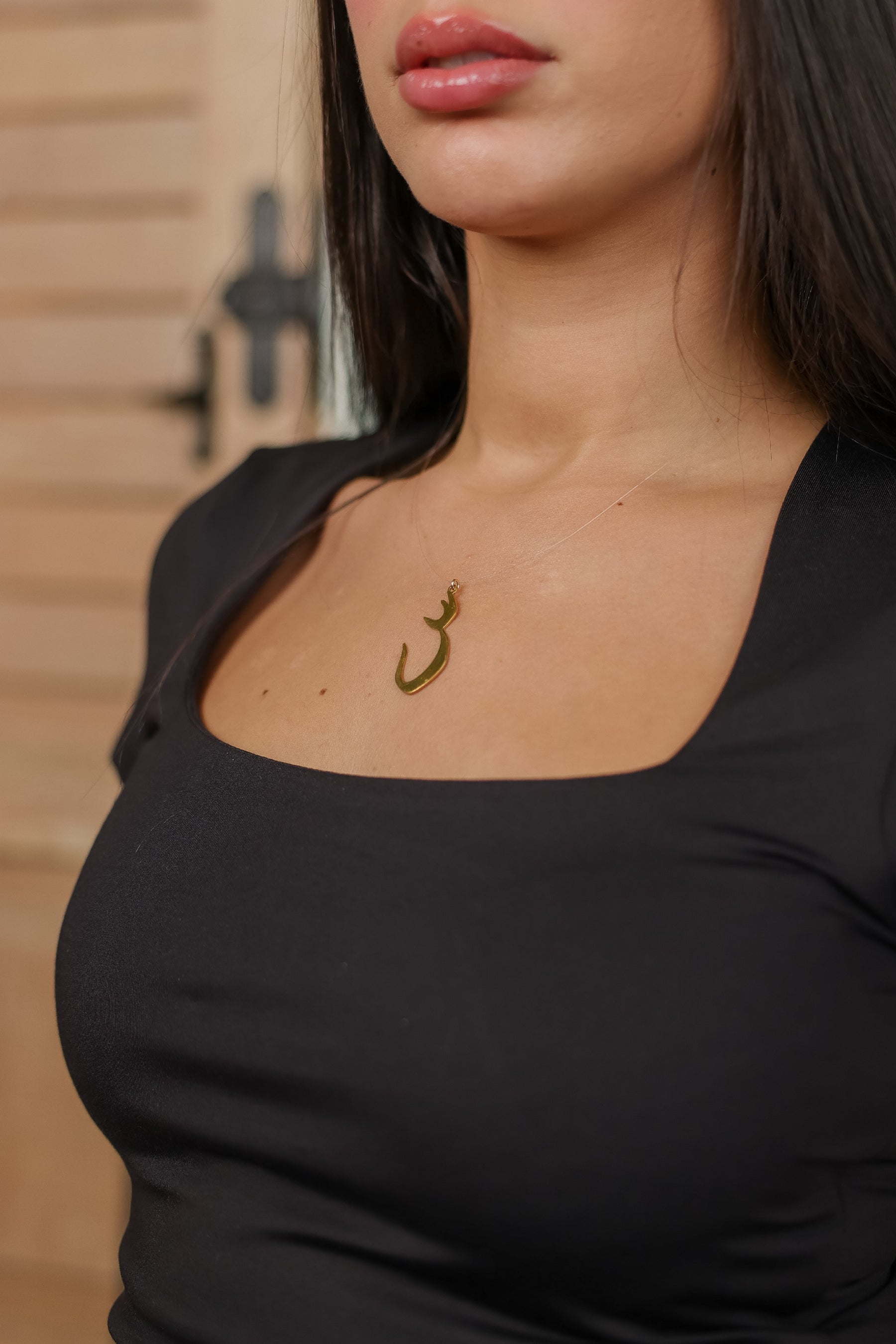 Letter necklace with transparent chain
