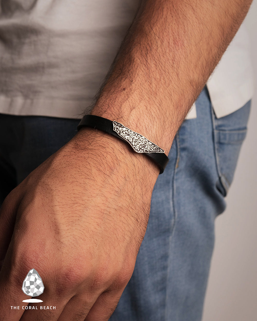 Palestine map with a prayer written inside leather bracelet