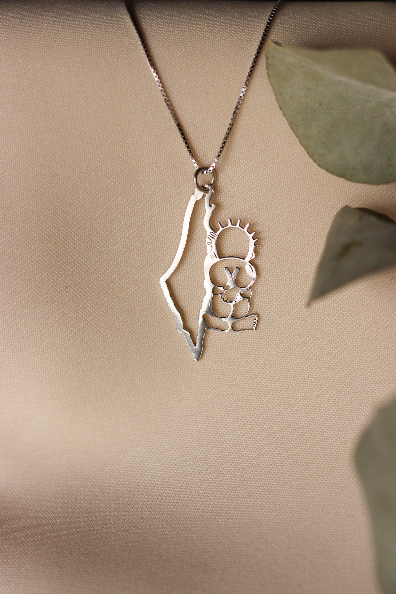 Palestine map with Handala frame necklace