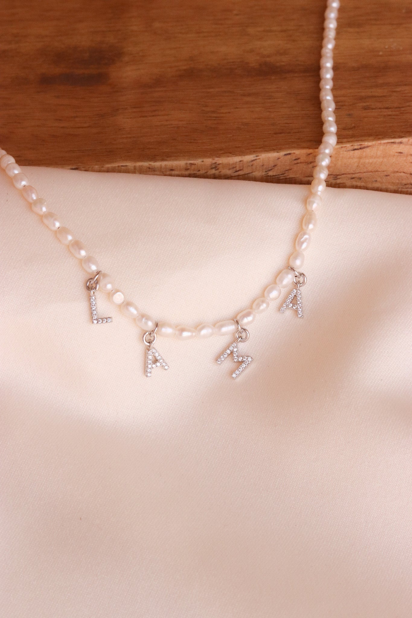 Custom English Cubic Zirconia Name Letters Necklace with pearl