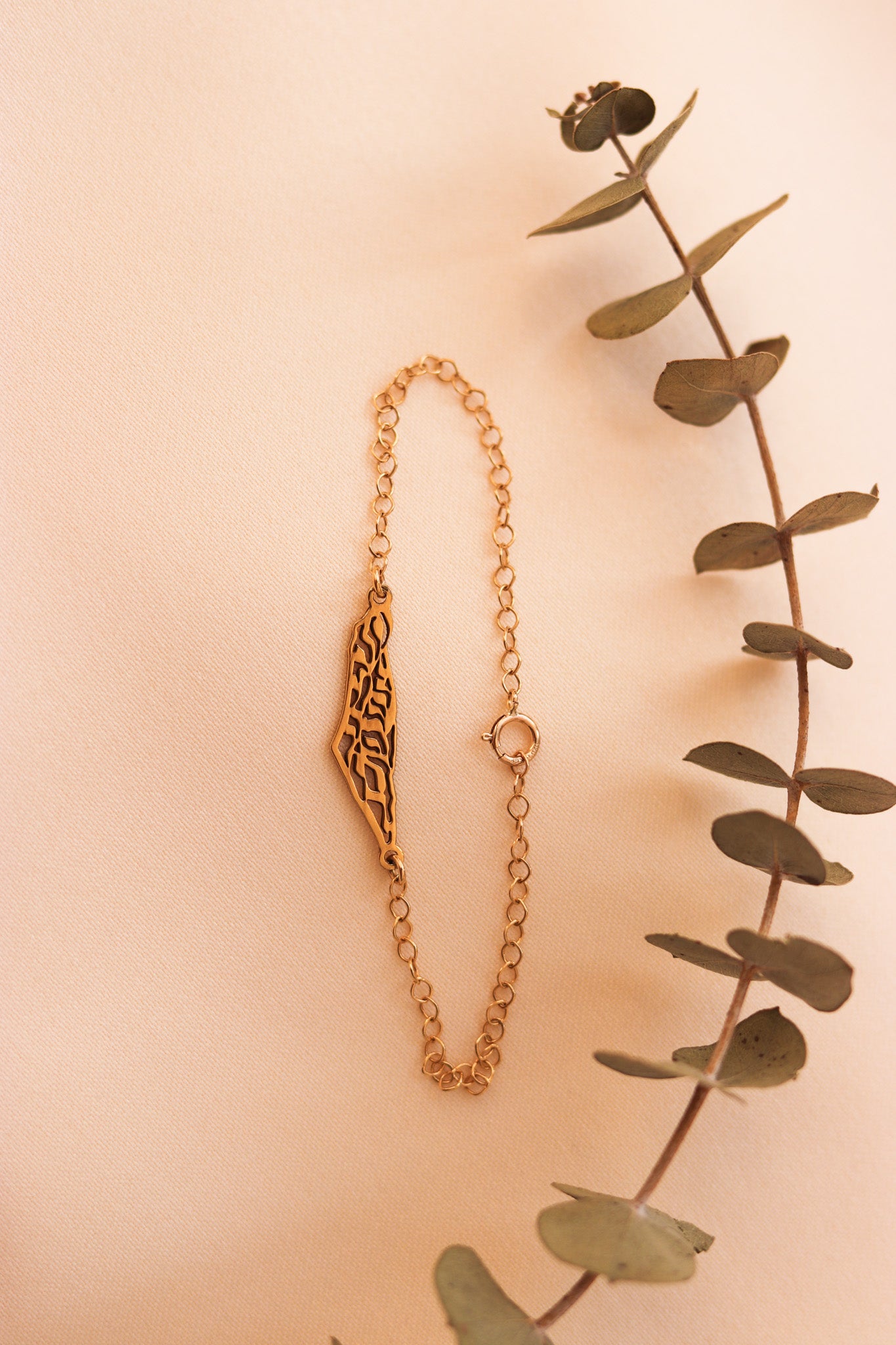 Palestine map with olive leaves pattern inside bracelet