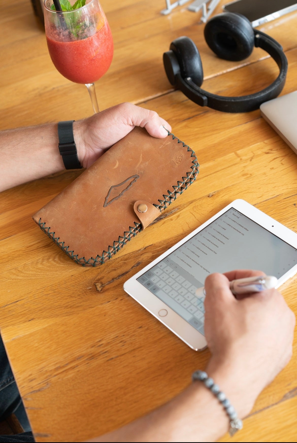 Palestine map frame leather hand purse