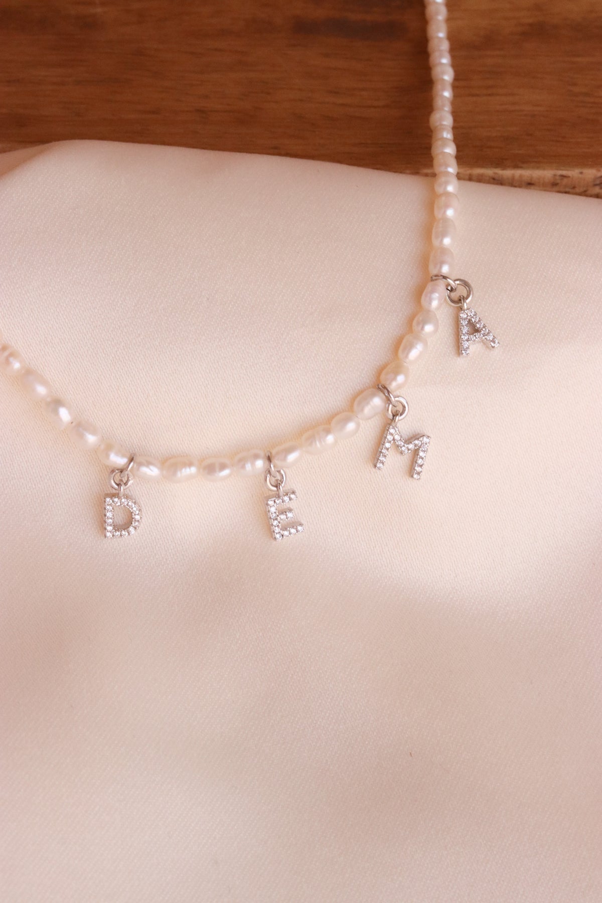 Custom English Cubic Zirconia Name Letters Necklace with pearl
